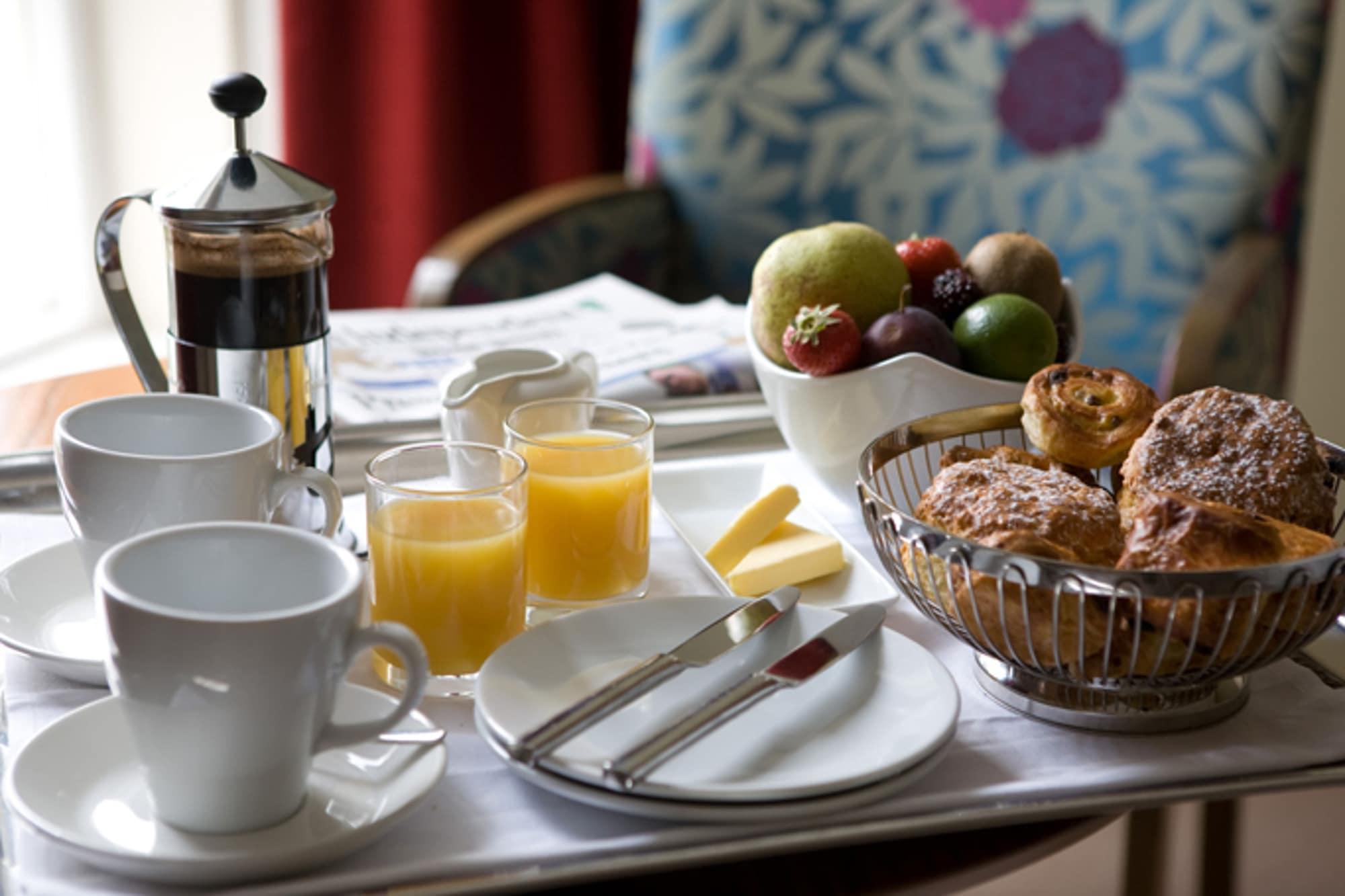 Kilkenny Pembroke Hotel Екстер'єр фото