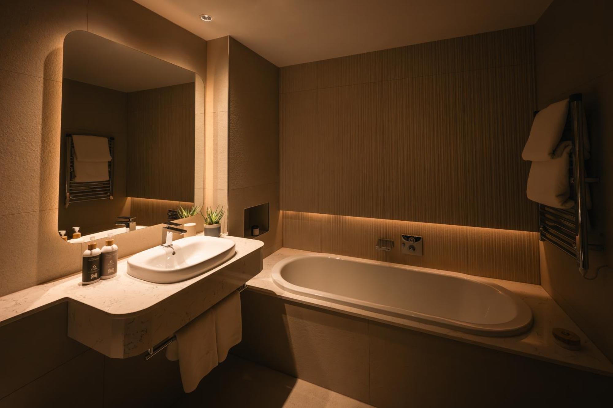 Kilkenny Pembroke Hotel Екстер'єр фото