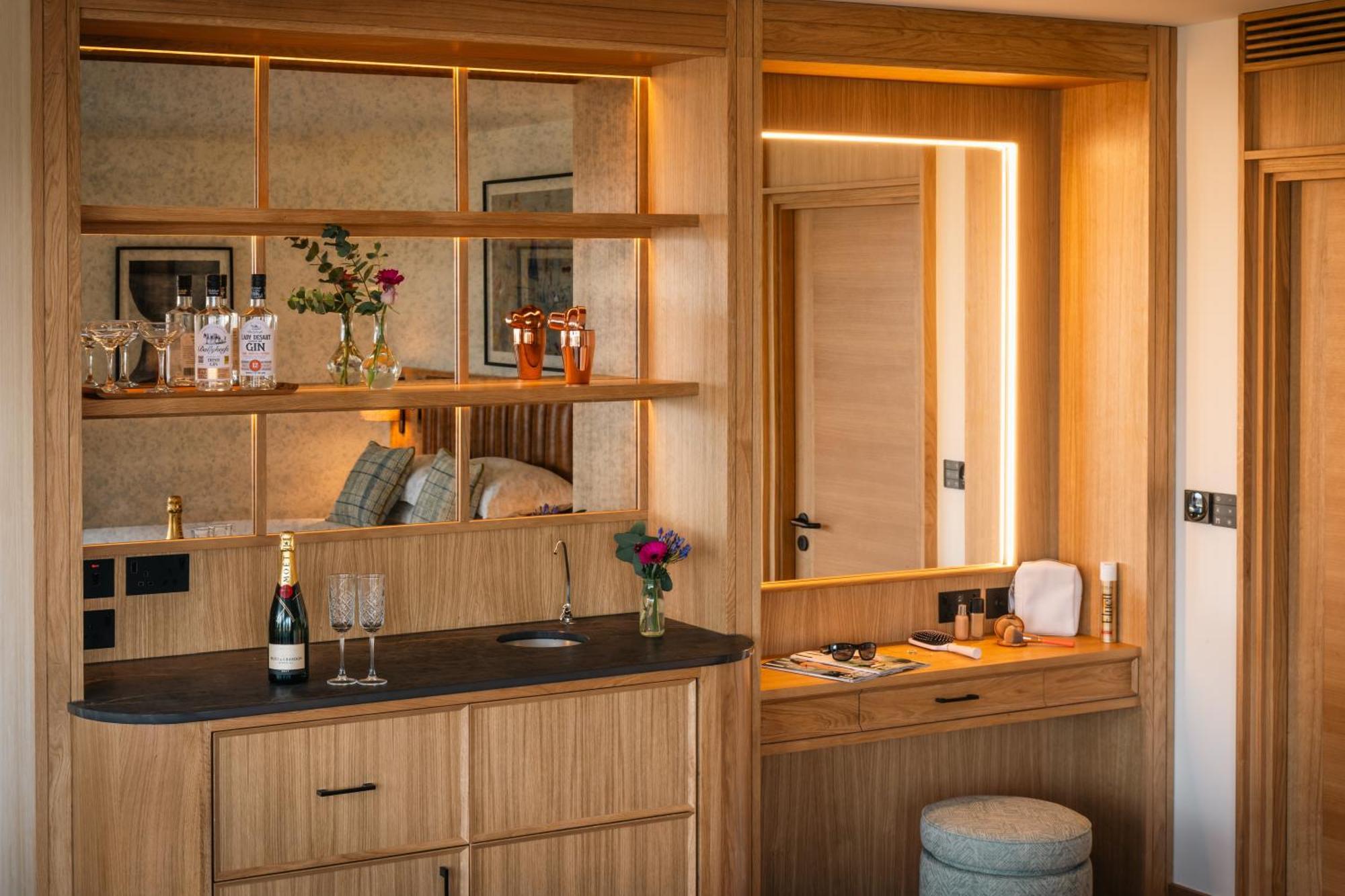 Kilkenny Pembroke Hotel Екстер'єр фото