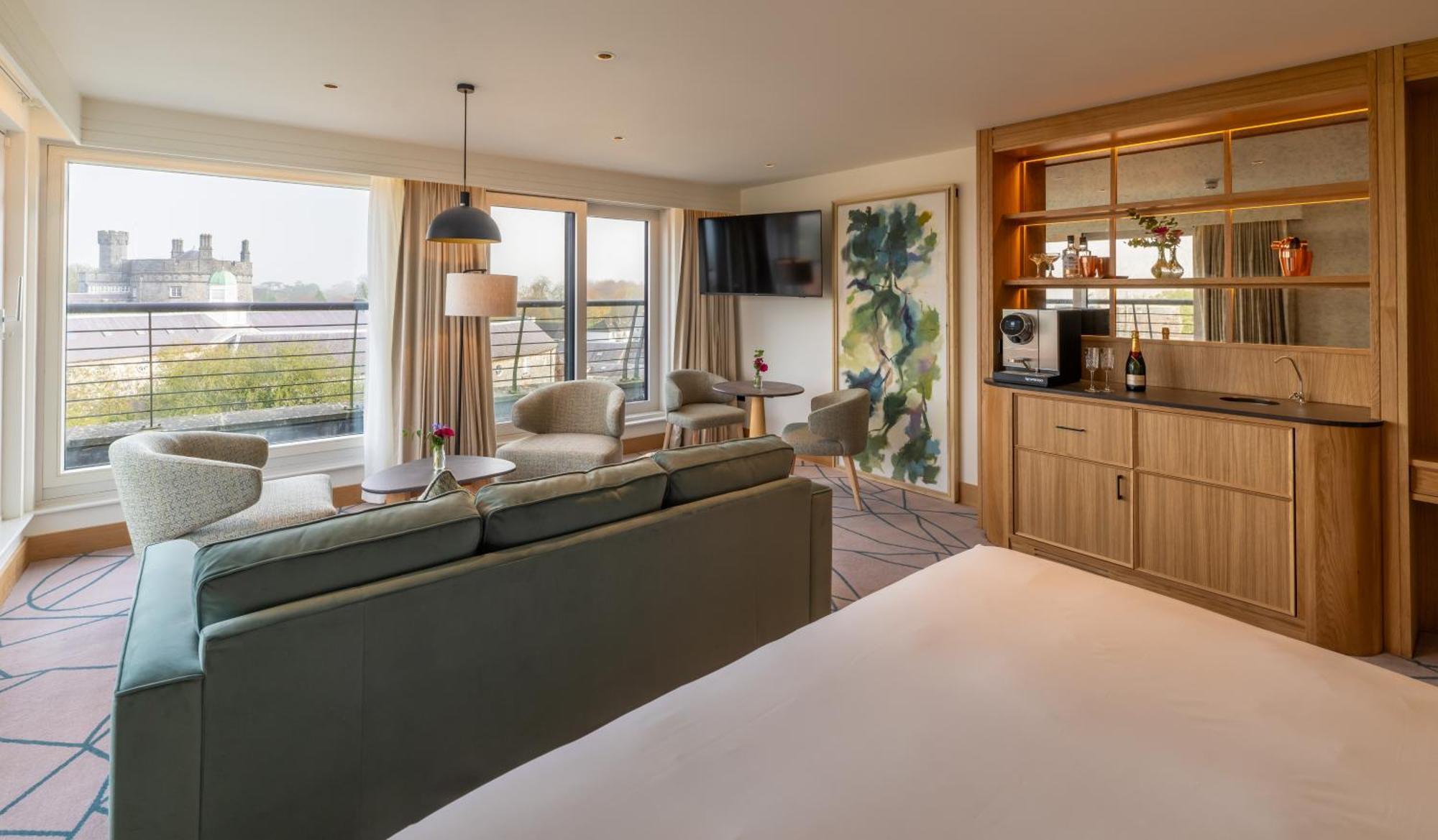 Kilkenny Pembroke Hotel Екстер'єр фото
