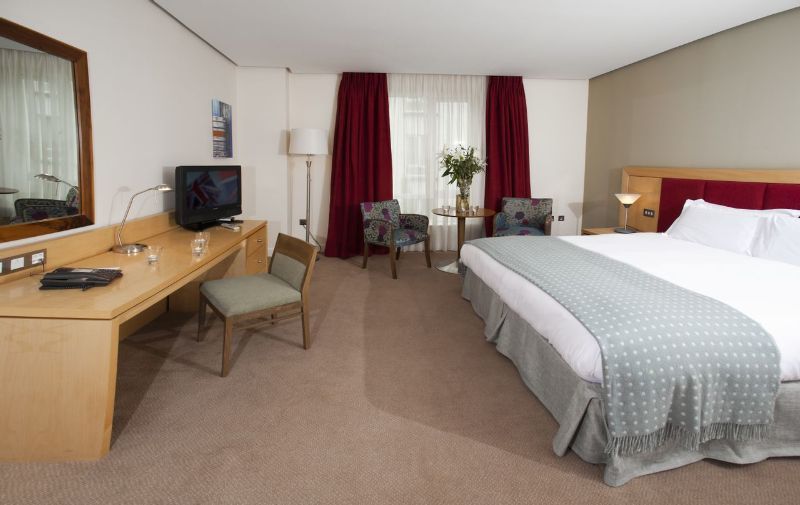 Kilkenny Pembroke Hotel Екстер'єр фото