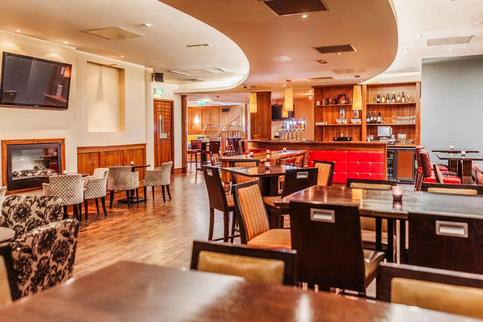 Kilkenny Pembroke Hotel Екстер'єр фото