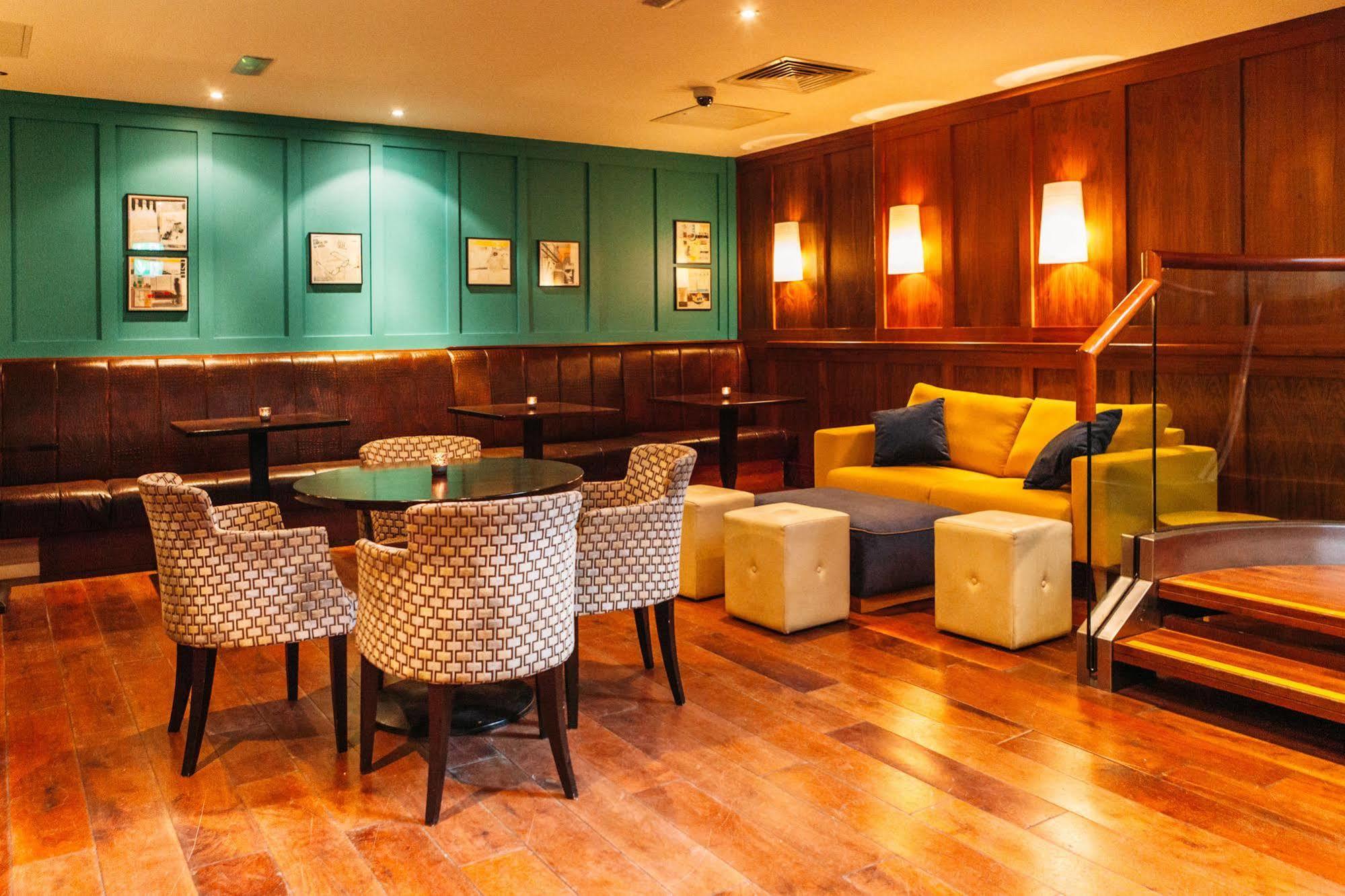 Kilkenny Pembroke Hotel Екстер'єр фото